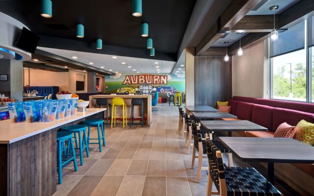 Tru by Hilton Auburn