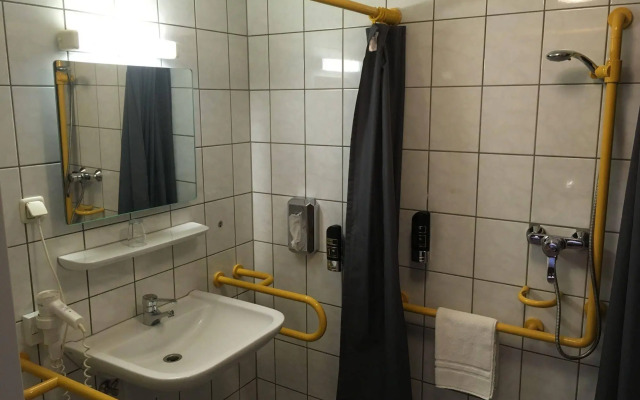 SCHROEDERS Stadtwaldhotel
