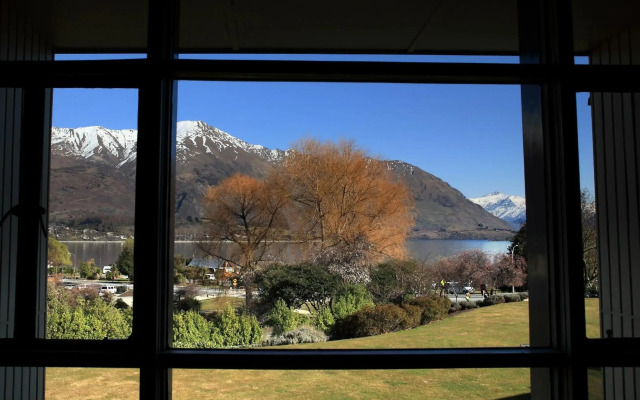 Wanaka Hotel