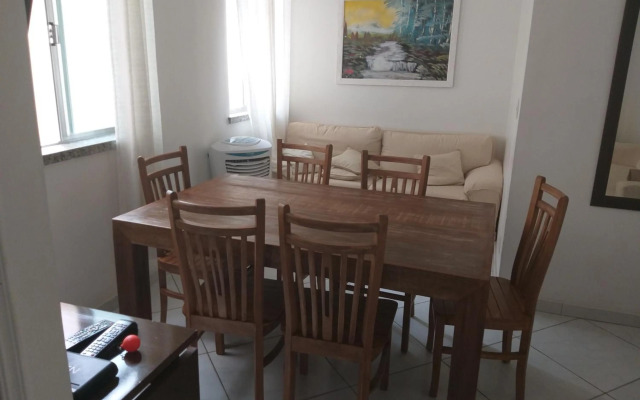 Apartamento quadra da praia em Copacabana