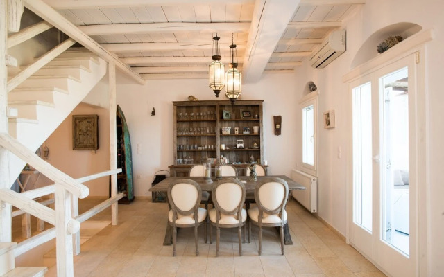 Beautiful Villa at Panormos