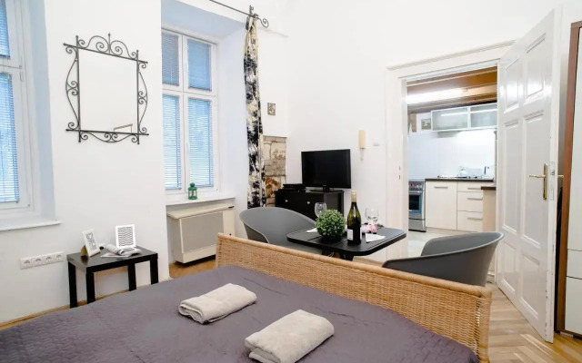 Klarahome-Studio