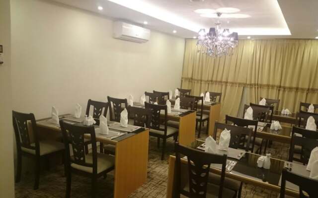 Lavona Inn Hotel