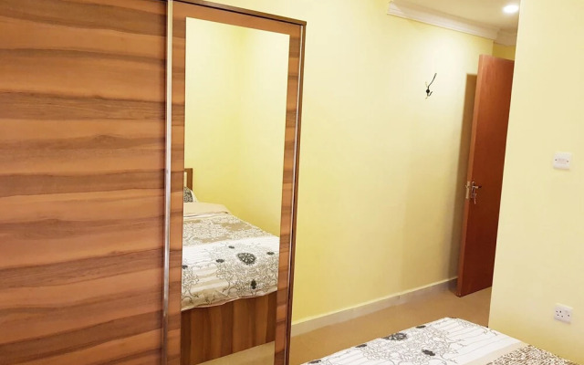 Cozy 2 Bedroom Apartment