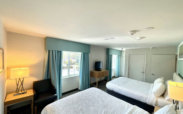 Red Roof Inn PLUS+ & Suites Tampa
