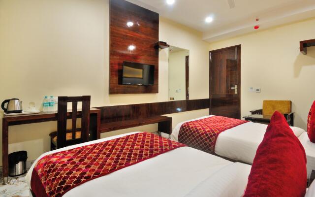 Hotel Grand Uddhav