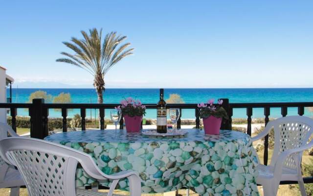 Poseidi Beachside Maisonette