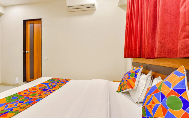 Flagship 76949 Hotel Happinex