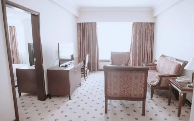 Shanghai Charms Hotel
