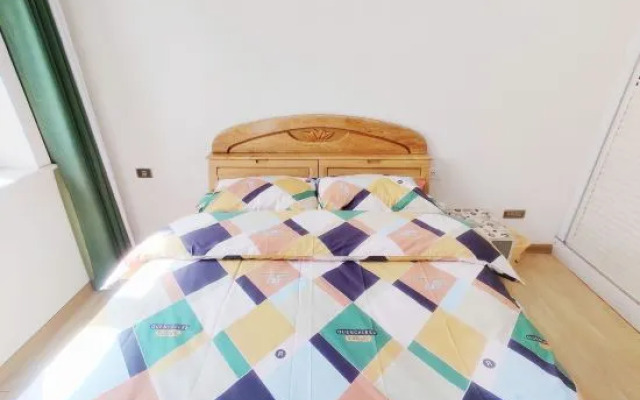 Youth Apartments (Bilberry Manor, Yichun)