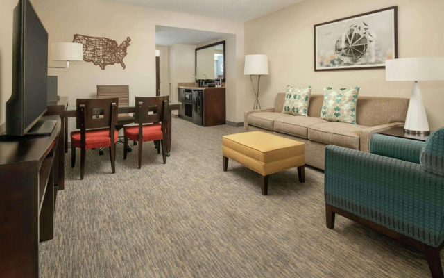 Embassy Suites by Hilton Seattle Tacoma International Airport