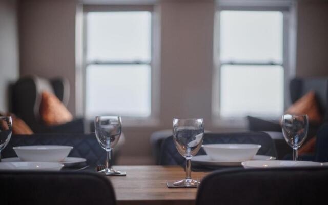 North Beach Heights - 3 Bedroom Penthouse - Tenby