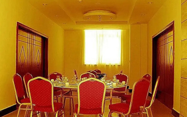 Purui Duomu Holiday Hotel - Lijiang