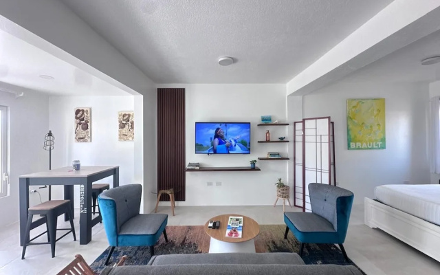 Coralito Bay Suites & Villas