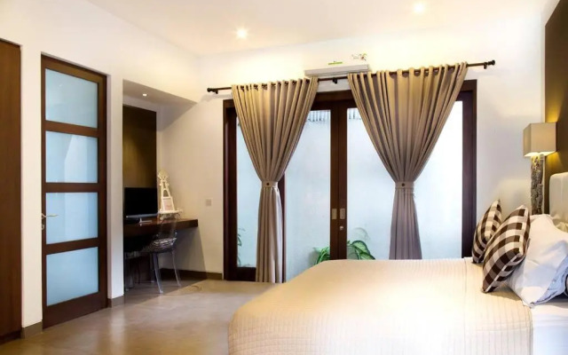Villa Coklat 3Bdr. Drupadi Seminyak