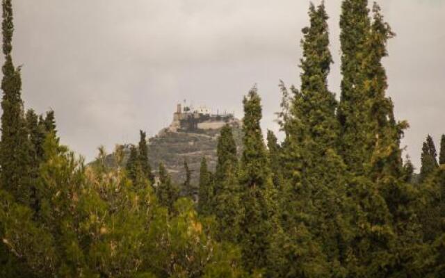 Three-Bedroom Apartment with Acropolis view