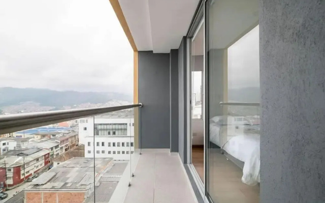 Uhaus 704