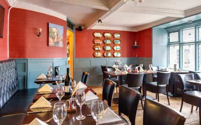 The Ancient Gatehouse Hotel