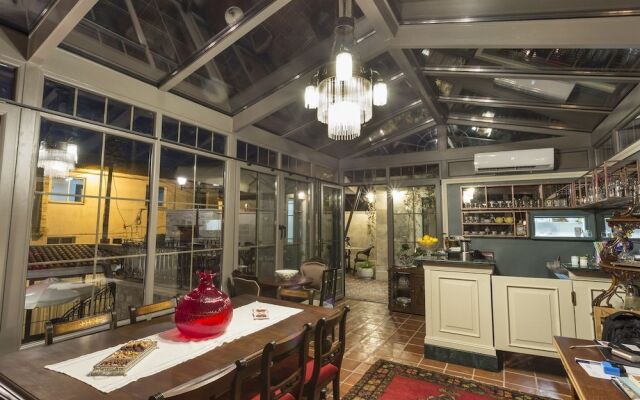 Narimor Urla Butik Otel