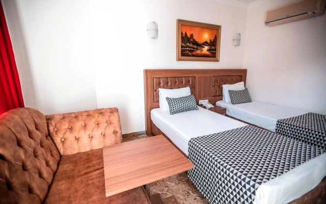 Kristal Beach Hotel