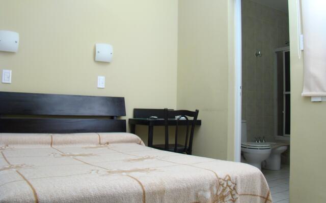 Colon Hotel y Apart