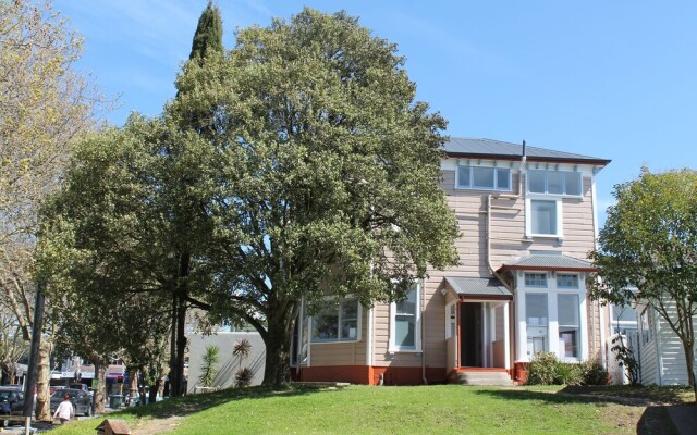 Haka Lodge Ponsonby