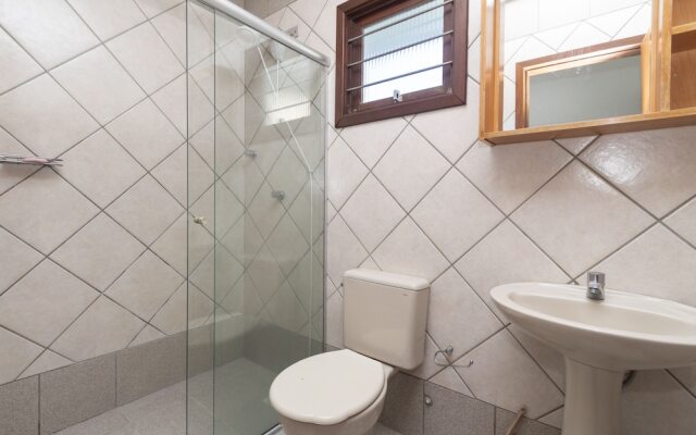 Aluguel Casa 4 quartos 1 suite frente mar 016