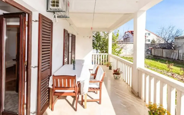 Sunny and Sleek Apartment Kastel Novi With Terrace