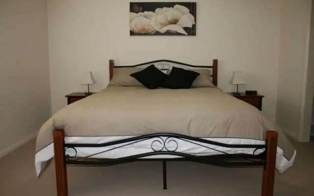 Breakaway Apartments