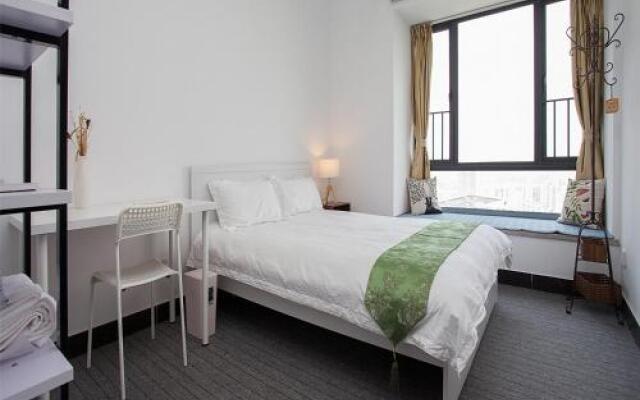 Elves BNB Guangzhou East Train Station