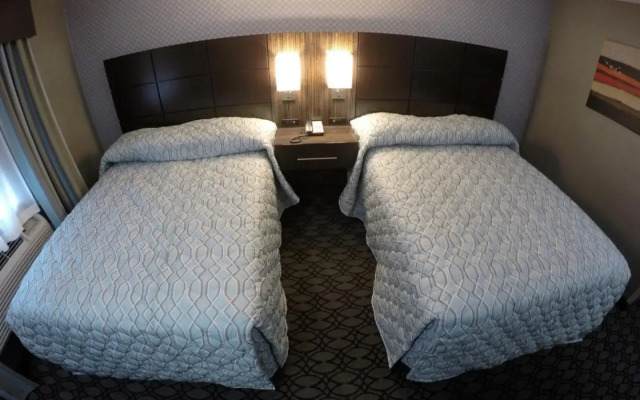 Red Carpet Inn Elmwood Park