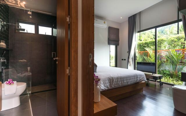 Luxurious 3 Bedroom Pool Villa CoCo
