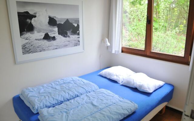 Cozy, Carefully Furnished Bungalow near Maas