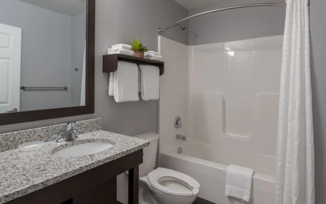 Stay APT Suites Alexandria-Fort Belvoir