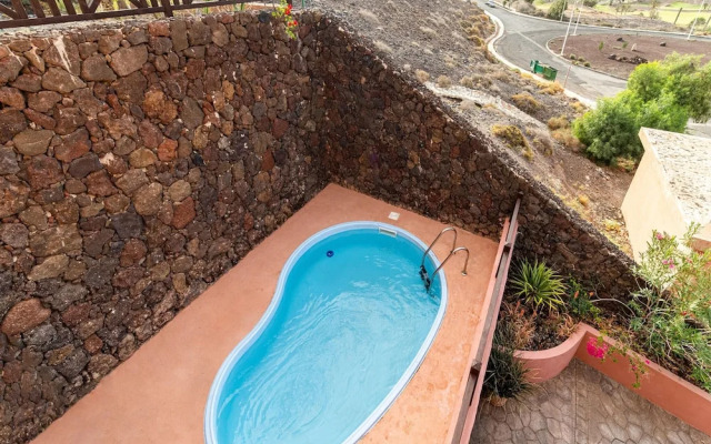Belvilla by OYO Holiday Home in Jandaa