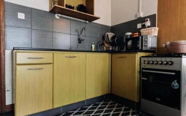 Elegant studio mvuli