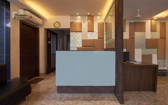 Hotel Crest Inn