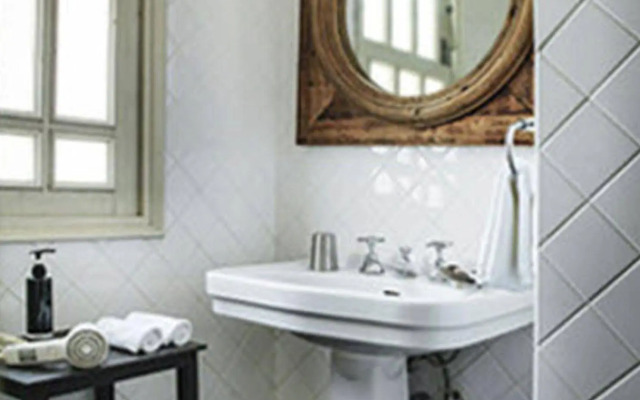 Cabochon Hotel & Residence