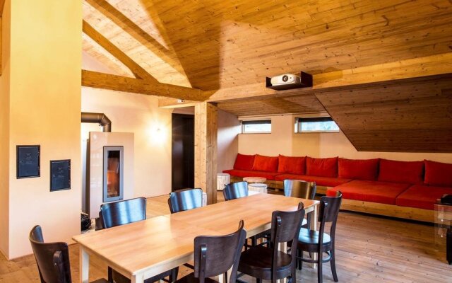 Alpen Select Lodge for 16-24 People