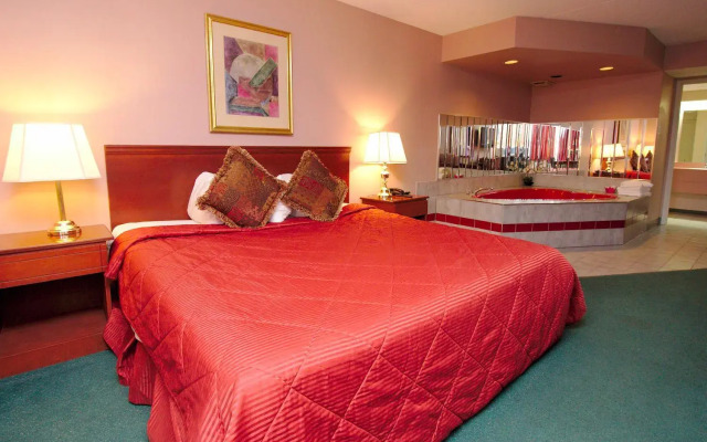 Niagara Lodge & Suites