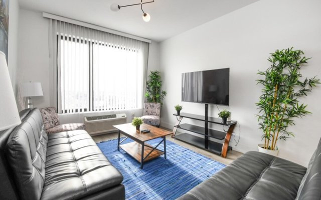 Luxury 2BR 30 Mins to Manhattan Evonify