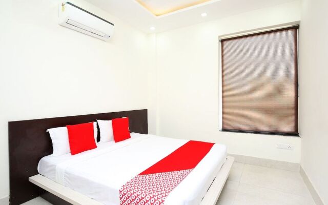 Oyo 40417 Hotel Grand Taj