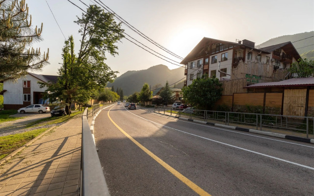 Море апартаментов на Плотинной 2