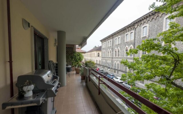 Beautiful 2-bed Apartment in Torino