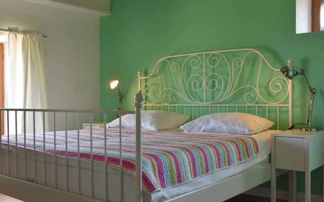 Cosy Holiday Home in Rémilly With a Terrace