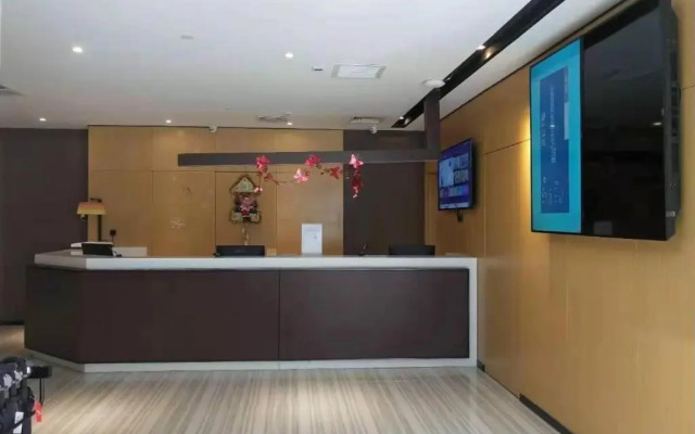 IU Hotel Baoding Yuhua Dong Road