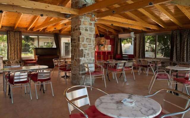 Saron Hotel