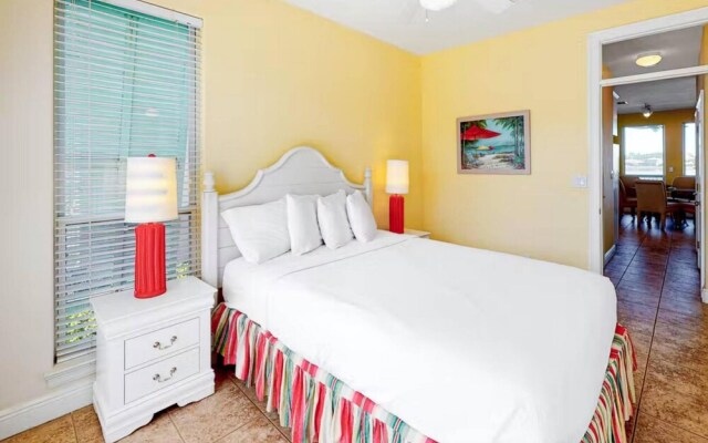 Destiny Beach Villa's 23A by Destin Getaways