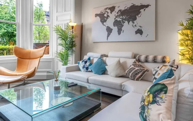 Stylish Elegance in City s Heart