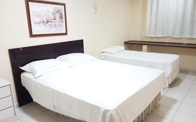OYO Del Verde Hotel